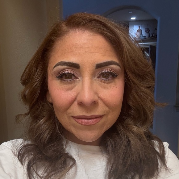 Meet your Posher, Juana - Picture 2 of 2